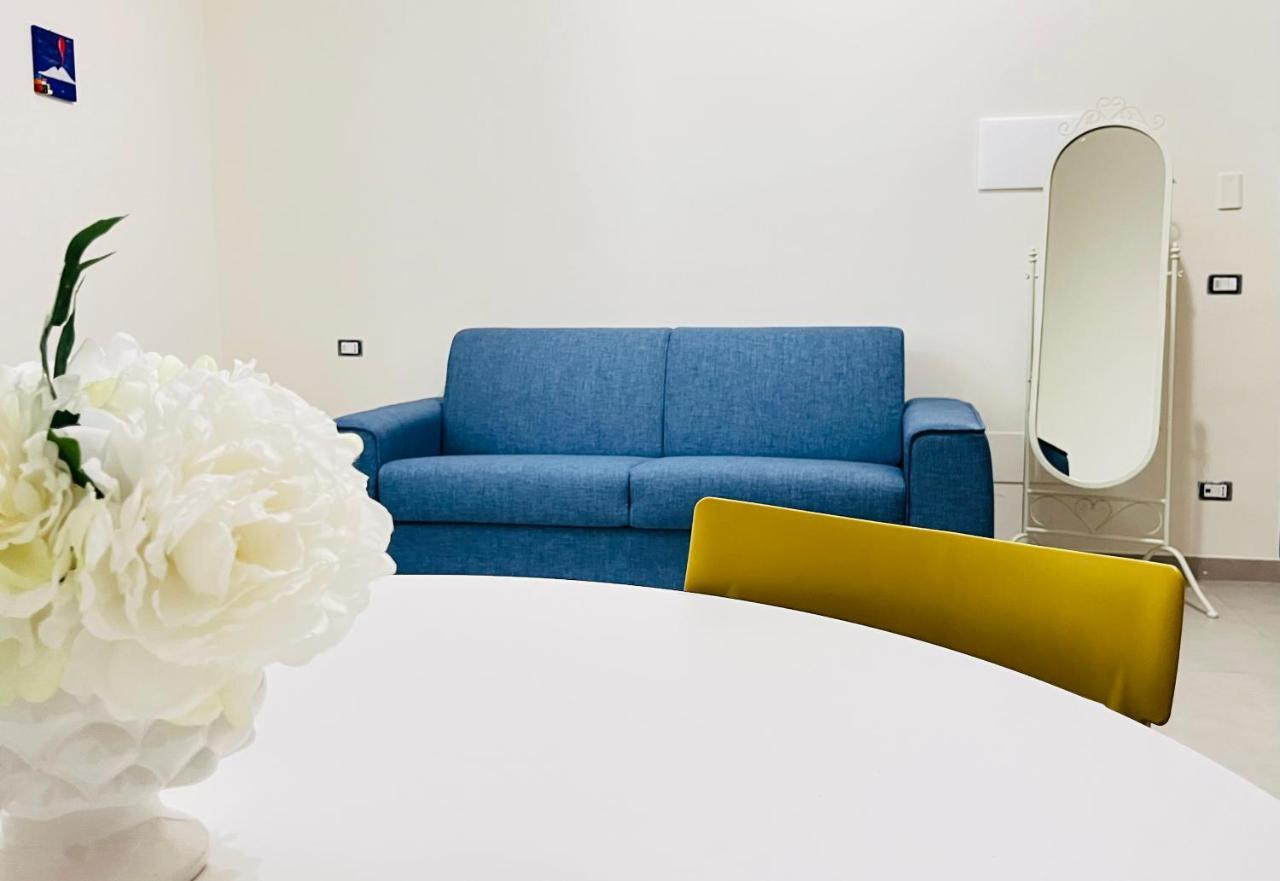 Bed Boutique Napoli Colors Hotel Exterior photo