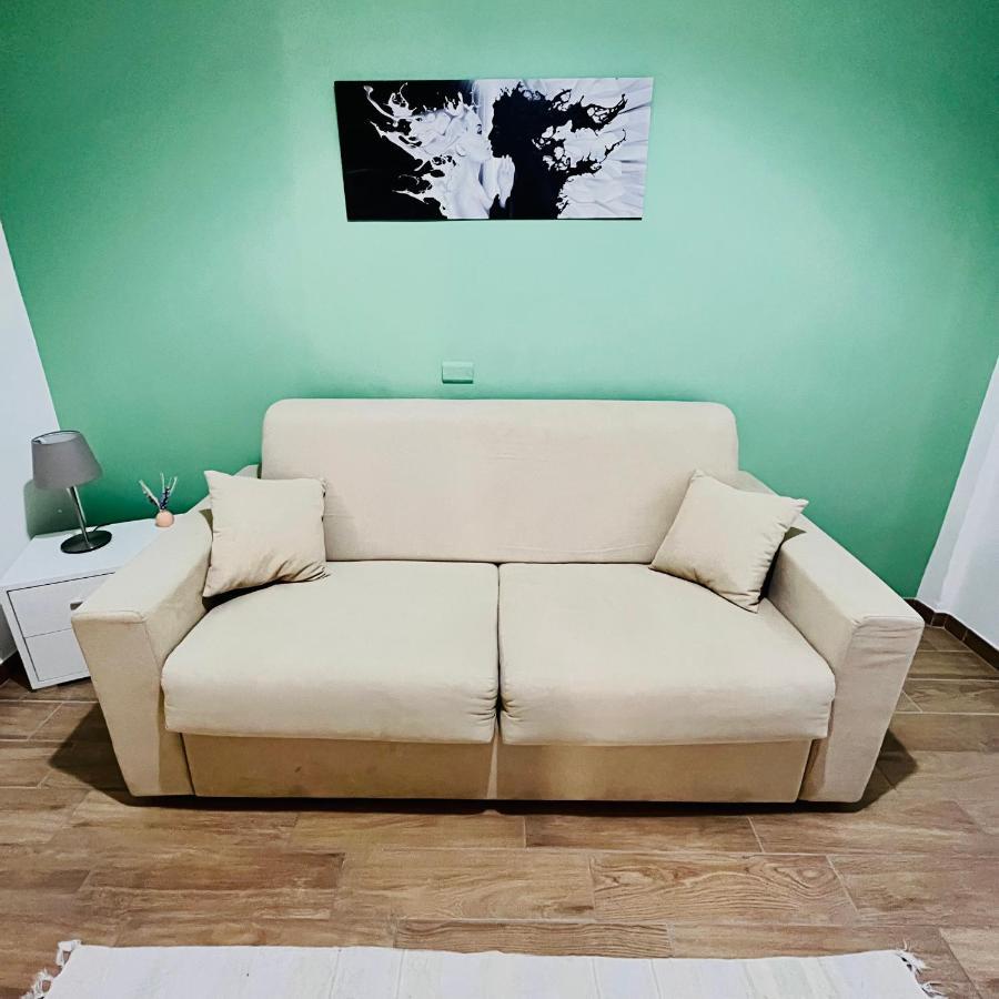 Bed Boutique Napoli Colors Hotel Exterior photo