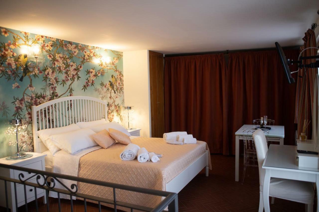 Bed Boutique Napoli Colors Hotel Exterior photo