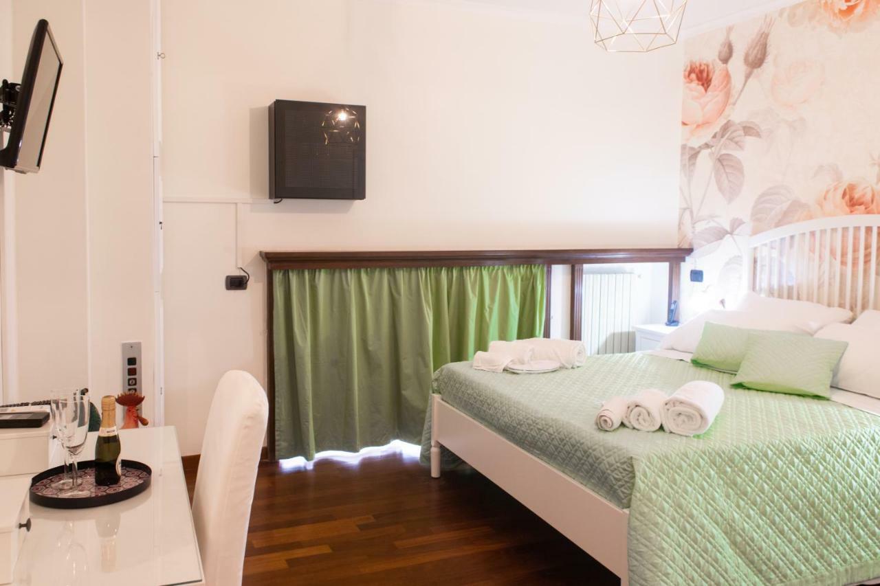 Bed Boutique Napoli Colors Hotel Exterior photo